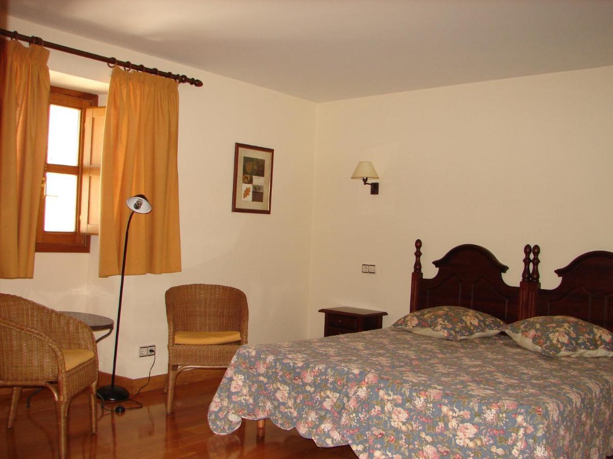 Apartamentos Lazkano I Y II Uharte-Arakil Zewnętrze zdjęcie